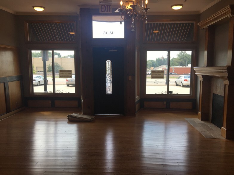 More Photos Of 13416 Santa Fe Trail Dr, Lenexa Storefront Retail Office For Lease