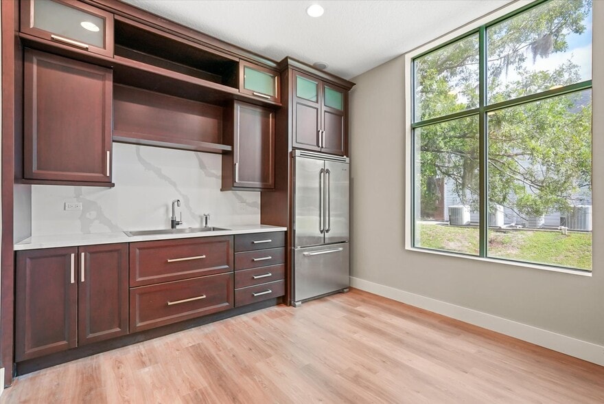 More Photos Of 141 Parliament Loop, Lake Mary Office For Sale