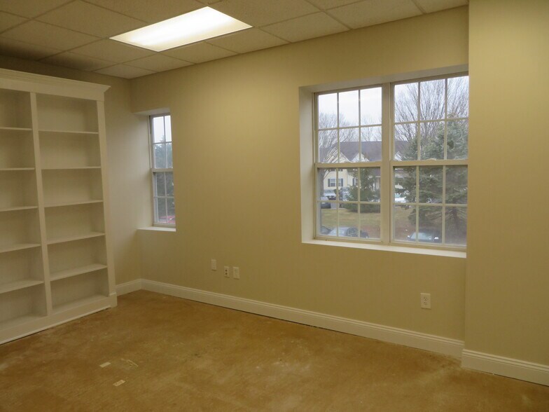 More Photos Of 63-A Mountain Blvd., Warren Medical For Lease