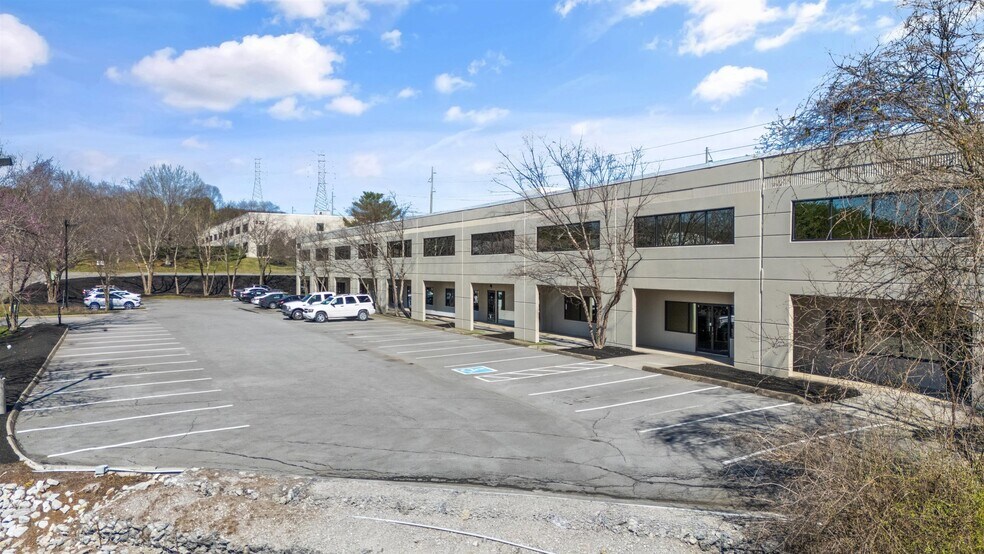 Primary Photo Of 1820 Midpark Rd, Knoxville Light Distribution For Lease