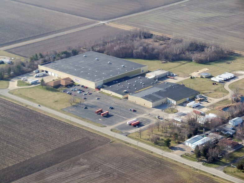 More Photos Of 1924 County Rd 3000 N, Rantoul Warehouse For Lease