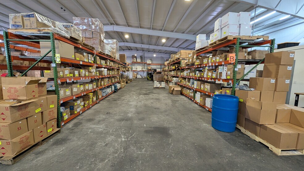 More Photos Of 11052 Challenger Ave, Odessa Warehouse For Lease