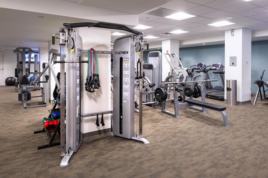 More Photos Of 401 9th St NW, Washington Office For Lease