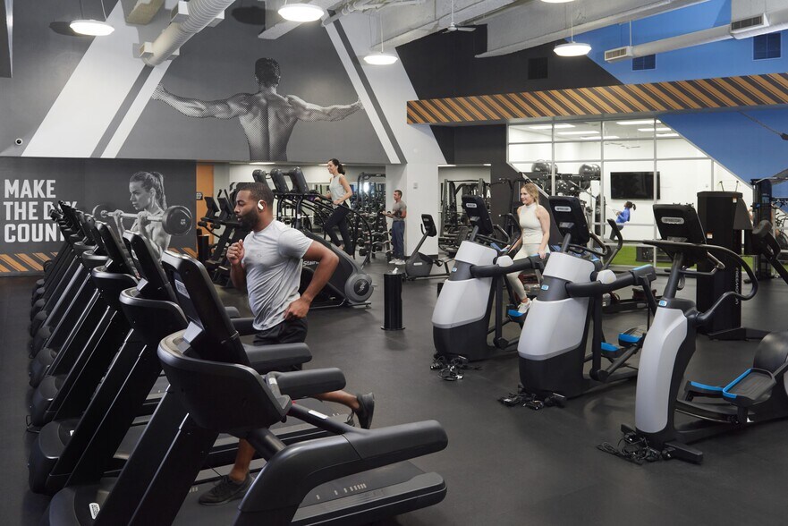 More Photos Of 600 Grant St, Pittsburgh Office For Lease