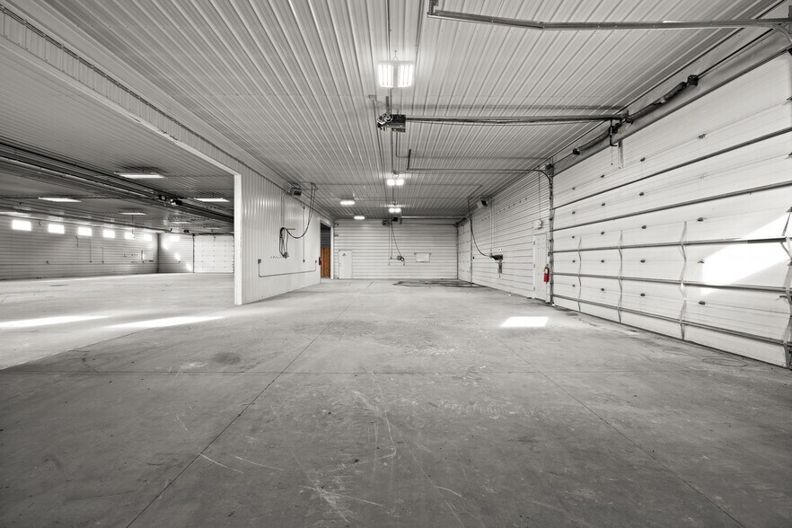 More Photos Of 6797 E Wildcat Rd, Evansville Warehouse For Sale