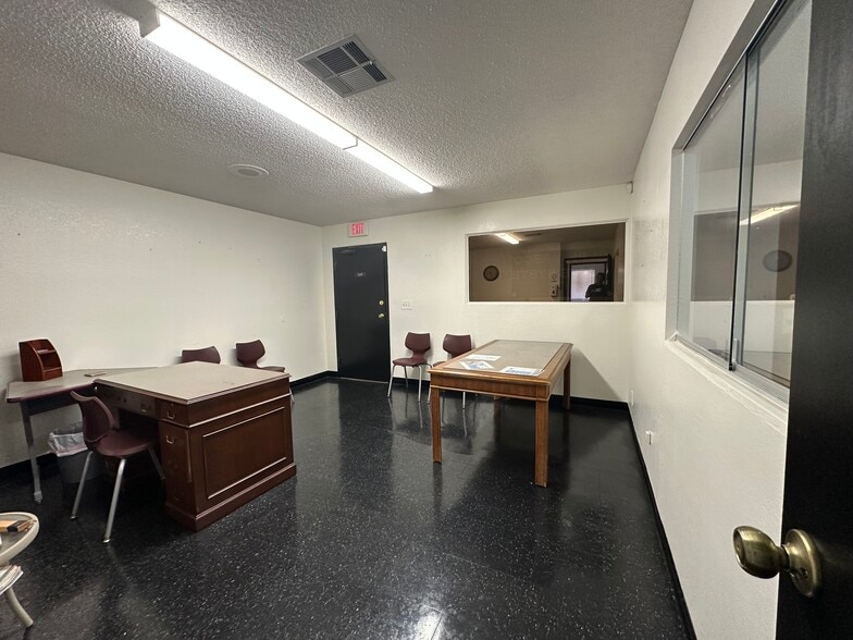 More Photos Of 17151 Main St, Hesperia Medical For Lease