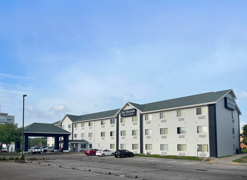 Primary Photo Of 225 N 50th St, Lincoln Hotel For Sale