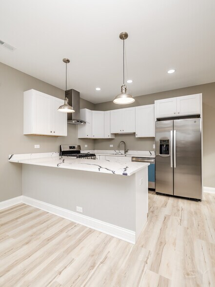 More Photos Of 851 Springfield ave, Chicago Apartments For Sale