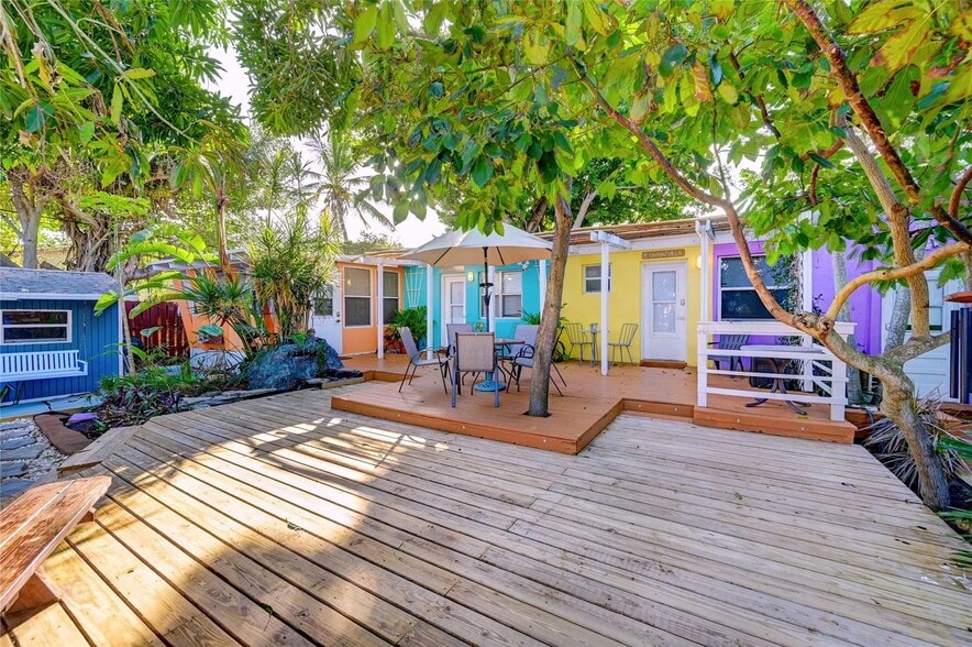 More Photos Of 1944 NE 5th St, Deerfield Beach Apartments For Sale