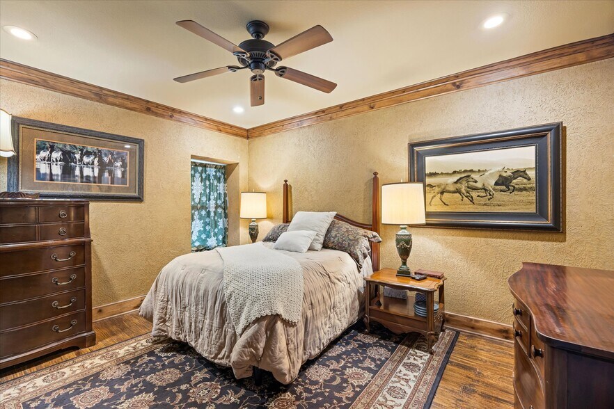 More Photos Of 1904 Floyd Rd, Weatherford Specialty For Sale