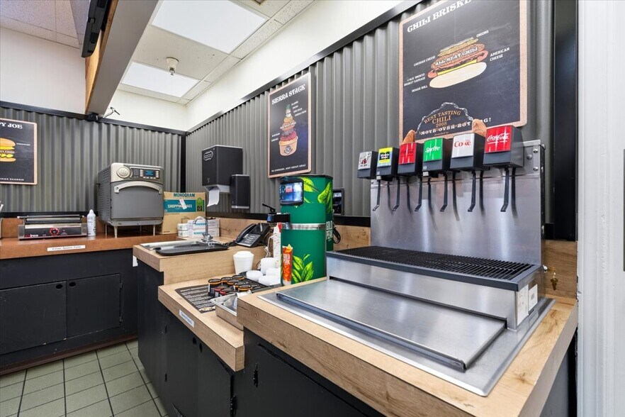 More Photos Of 200 W Hanley Ave, Coeur d'Alene Department Store For Sale