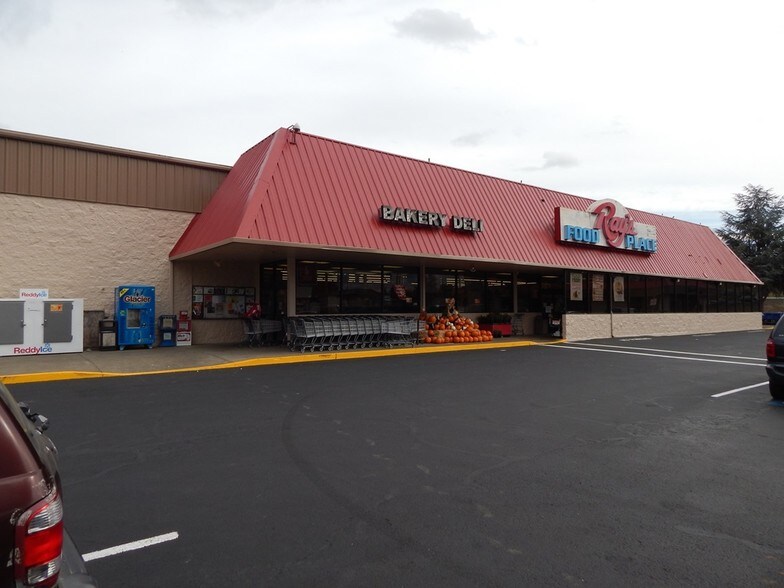 More Photos Of 4635 Carnes Rd, Roseburg Unknown For Lease