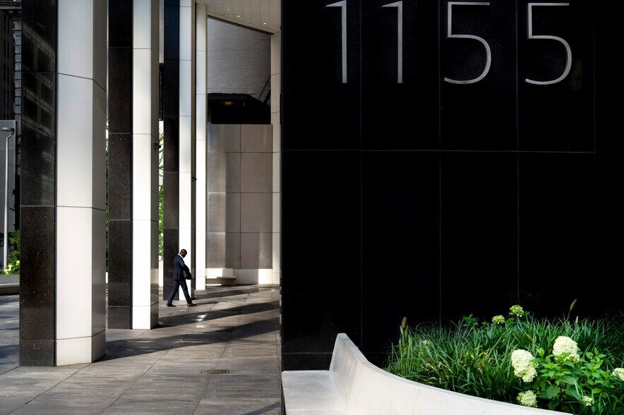 More Photos Of 1155 Avenue of the Americas, New York Office For Lease