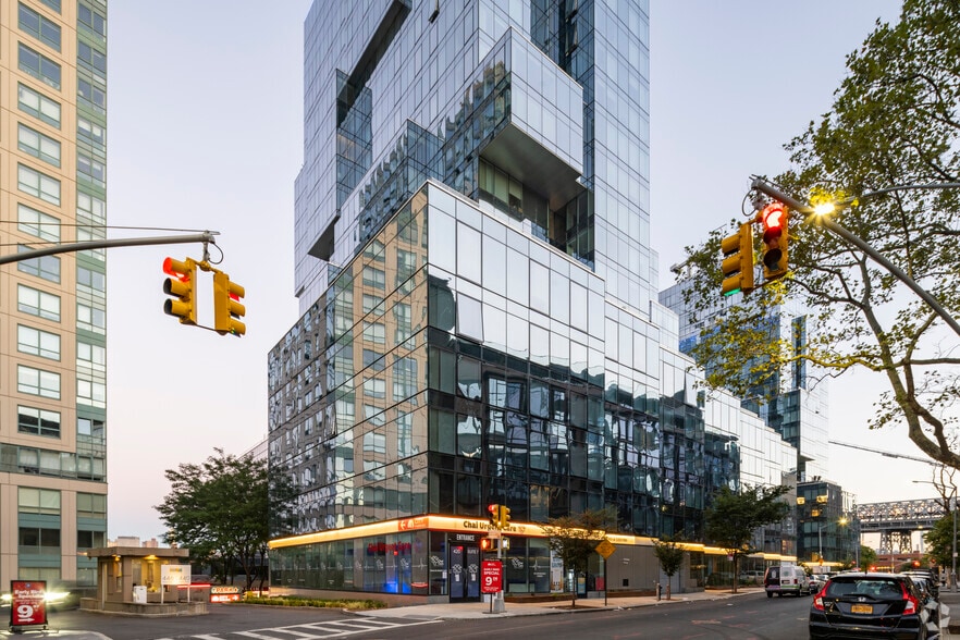 More Photos Of 420 Kent Ave, Brooklyn Apartments For Lease