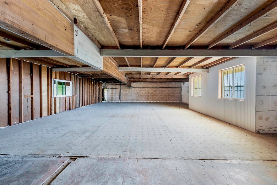 More Photos Of 133 W 155th St, Gardena Manufacturing For Sale