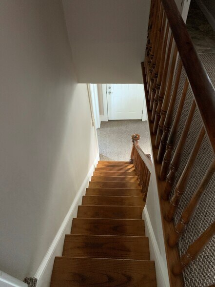 More Photos Of 754 S DuPont Hwy, Smyrna Office For Lease