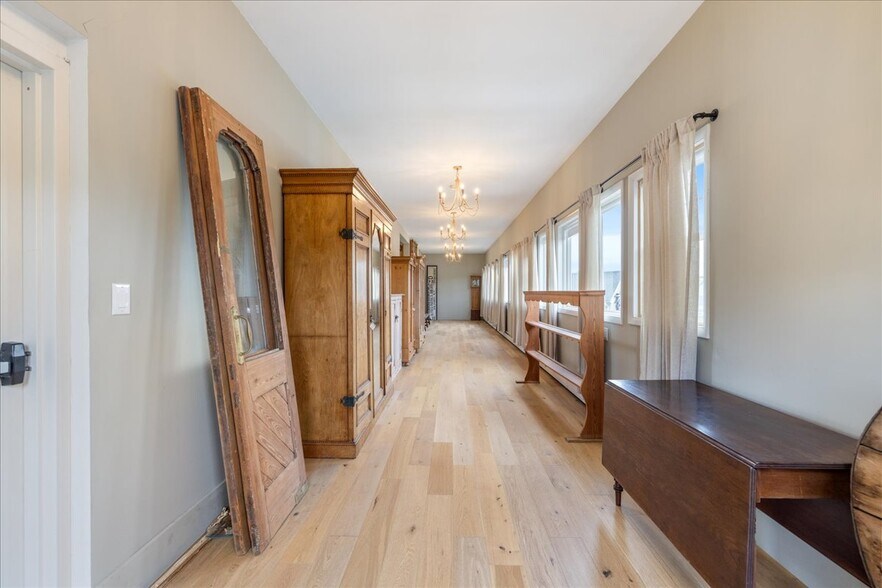 More Photos Of 80 Gravel Pike, Red Hill Office For Lease