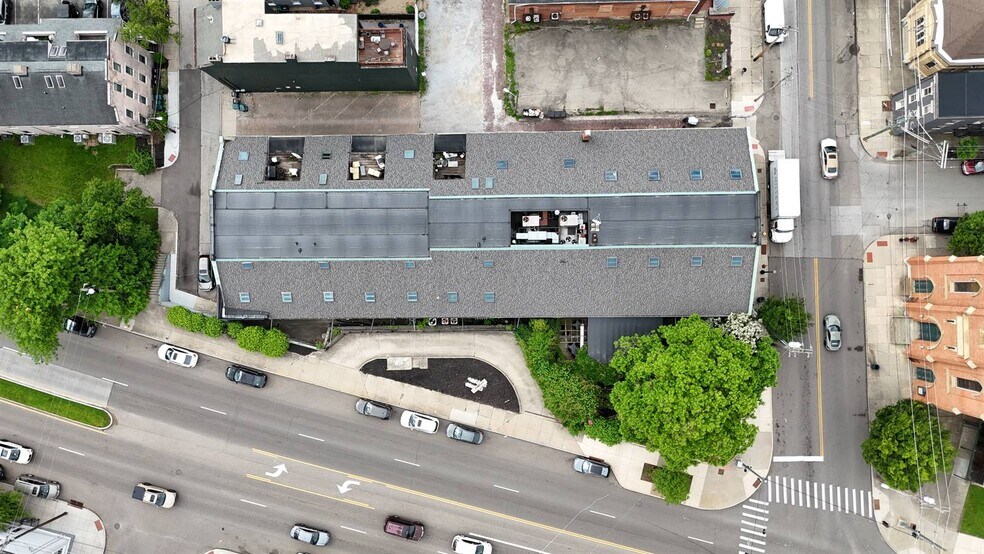 More Photos Of 1420 Sycamore St, Cincinnati Office For Sale