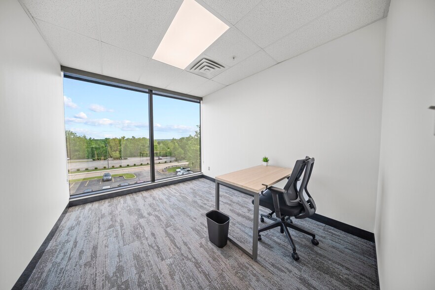 More Photos Of 4807 Rockside Rd, Independence Coworking Space