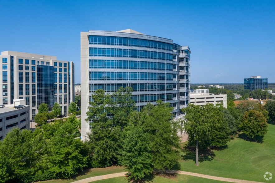 More Photos Of 13034 Ballantyne Corporate Pl, Charlotte Office For Lease