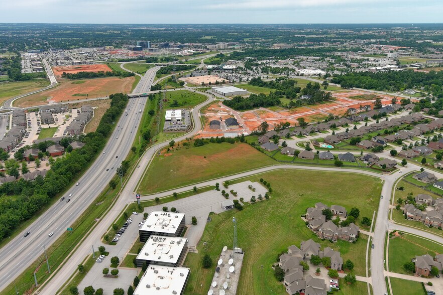 More Photos Of 2809 Ajax Ave, Rogers Unknown For Lease