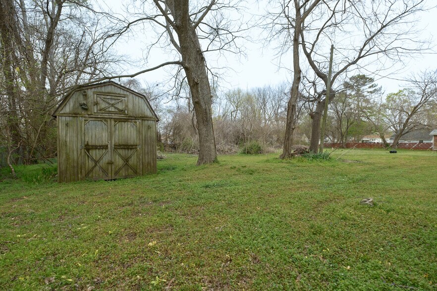 More Photos Of 312 Woodland St, Martin Multifamily For Sale