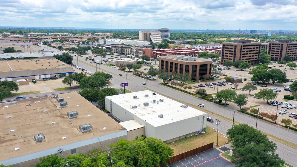 More Photos Of 13460 Midway Rd, Farmers Branch Freestanding For Sale