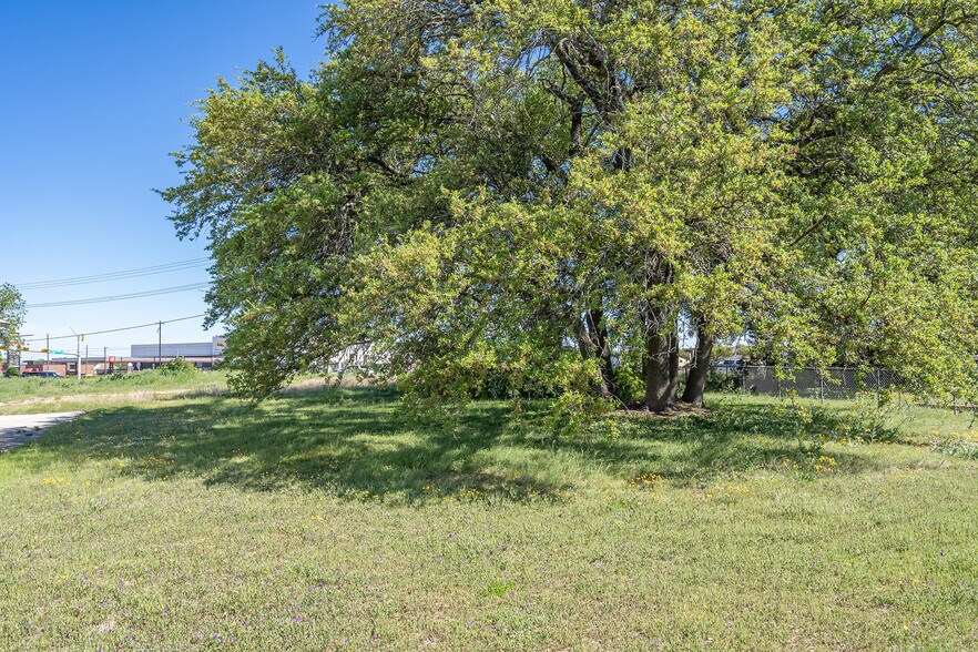 More Photos Of 107 Brown Bridge Rd, Liberty Hill Land For Sale