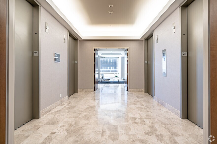 More Photos Of 10940 Wilshire Blvd, Los Angeles Coworking Space