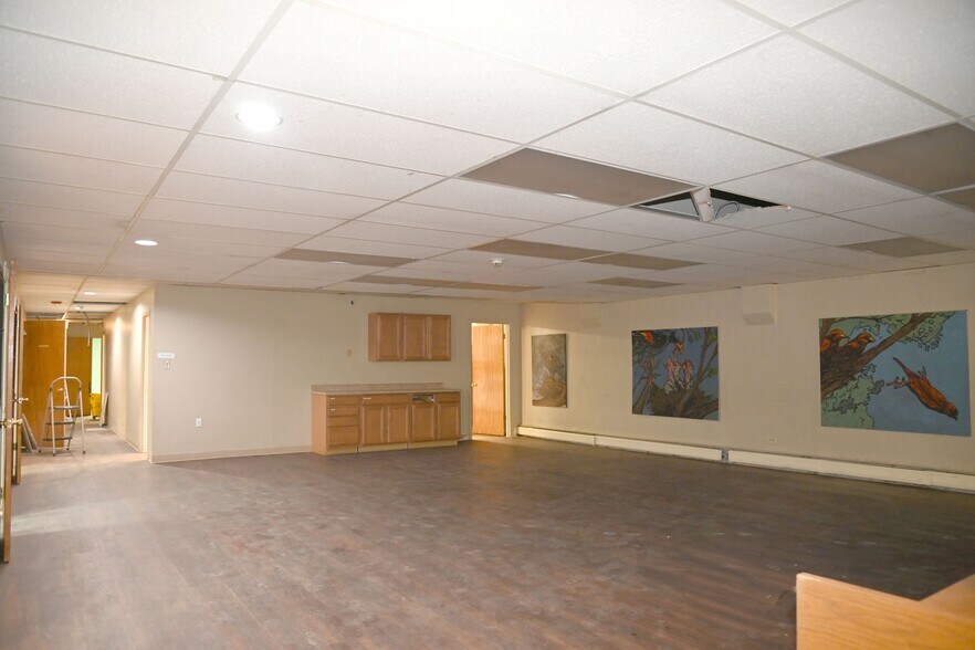 More Photos Of 7375 Samuel Dr, Denver Specialty For Sale