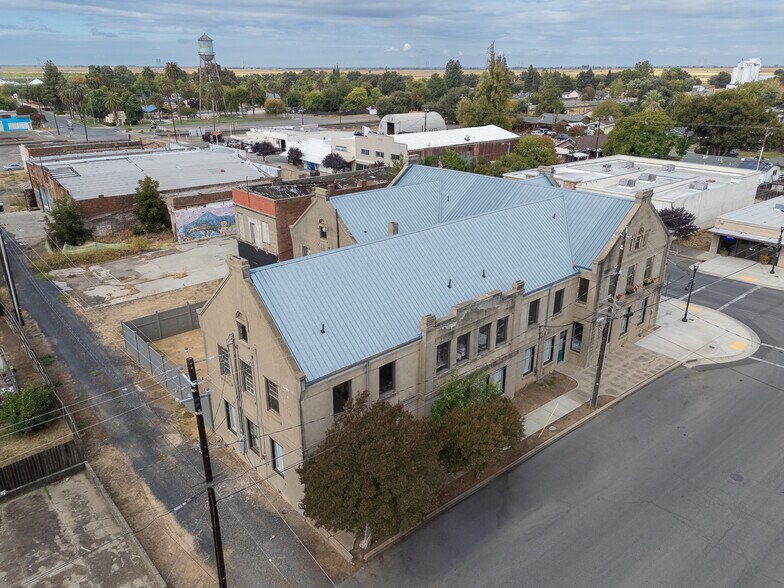 More Photos Of 479 B St, Biggs Storefront Retail Office For Sale