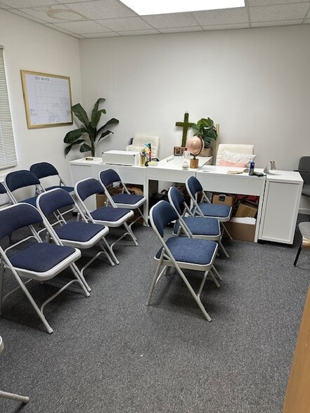 More Photos Of 1803 57th Ave W, Bradenton Religious Facility For Lease