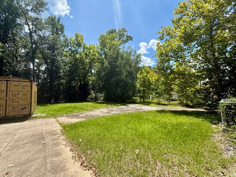 More Photos Of 345 TX-327, Silsbee Office For Sale
