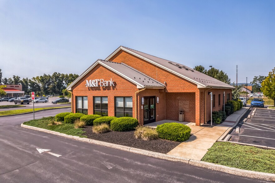 Primary Photo Of 4830 Penn Ave, Sinking Spring Bank For Sale