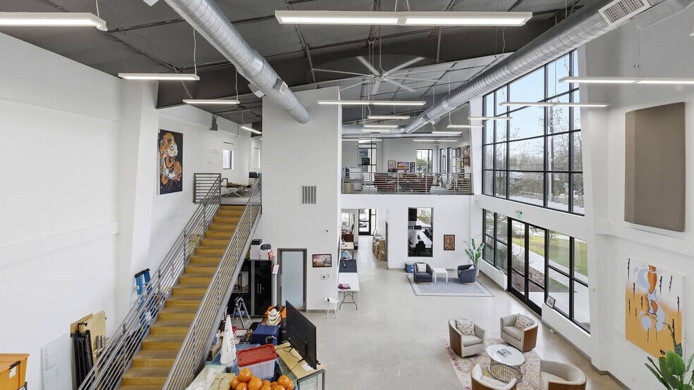 More Photos Of 411 Radam Ln, Austin Office For Lease