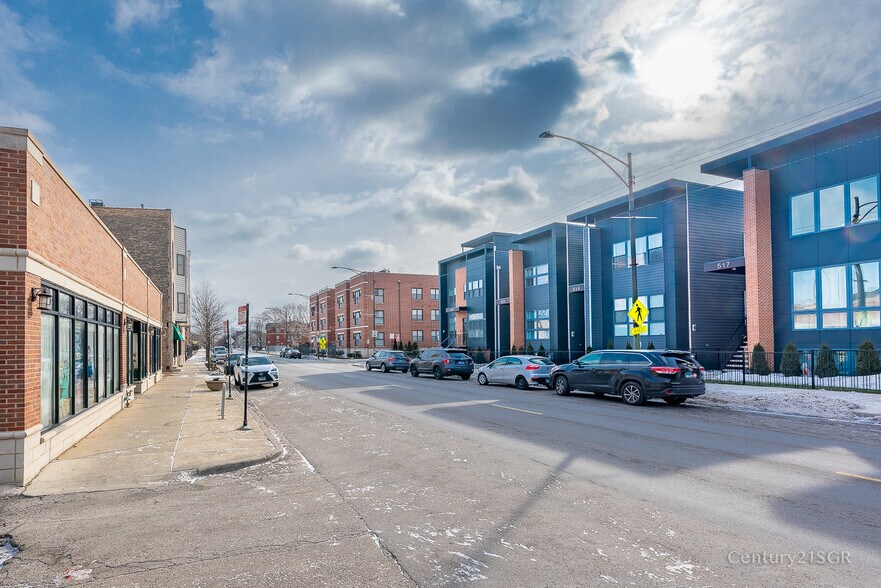 More Photos Of 516-520 E 43rd St, Chicago Storefront Retail Office For Lease