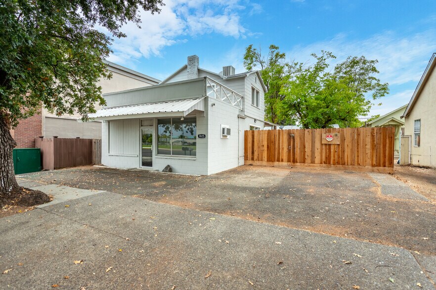 More Photos Of 1025 Parkview Ave, Redding Multifamily For Sale