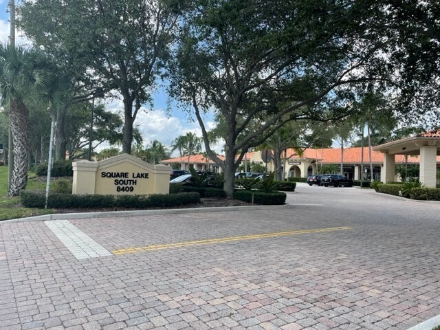 More Photos Of 8409 N Military Trl, Palm Beach Gardens Medical For Lease