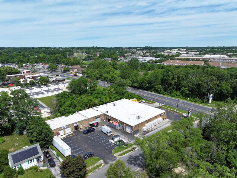 More Photos Of 7150 Furnace Branch Rd, Glen Burnie Flex For Sale