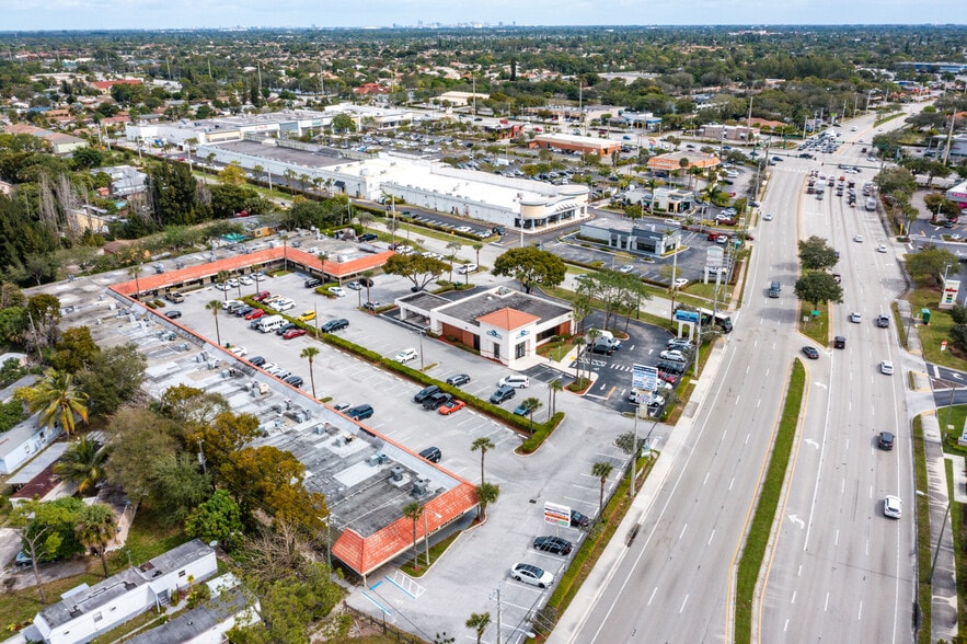 More Photos Of 6651-6689 Lake Worth Rd, Lake Worth Unknown For Lease