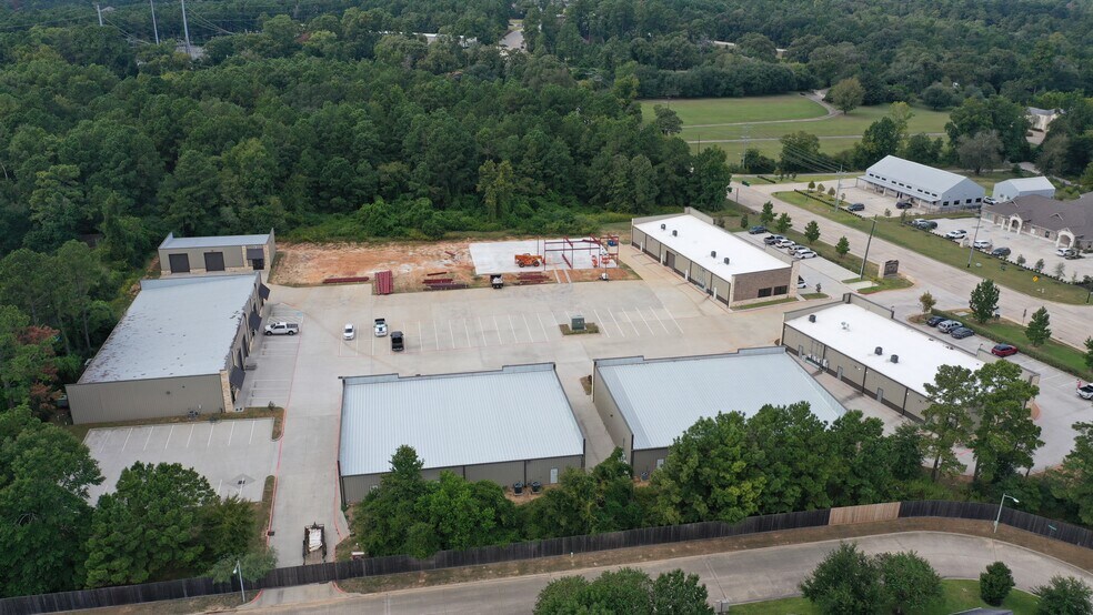 More Photos Of 1905 Longmire Rd, Conroe Unknown For Lease