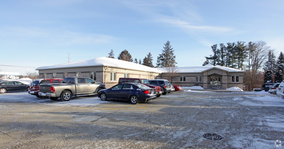 More Photos Of 5787 Stadium Dr, Kalamazoo Office For Lease
