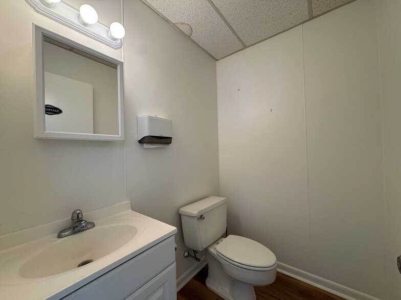 More Photos Of 201 Westfield St, West Springfield General Retail For Lease