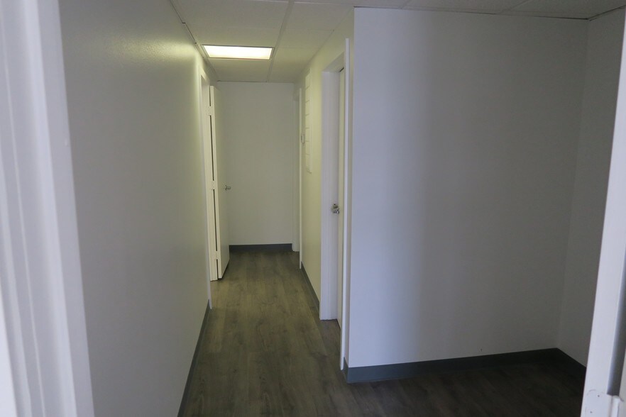 More Photos Of 5930 Star Ln, Houston General Retail For Lease
