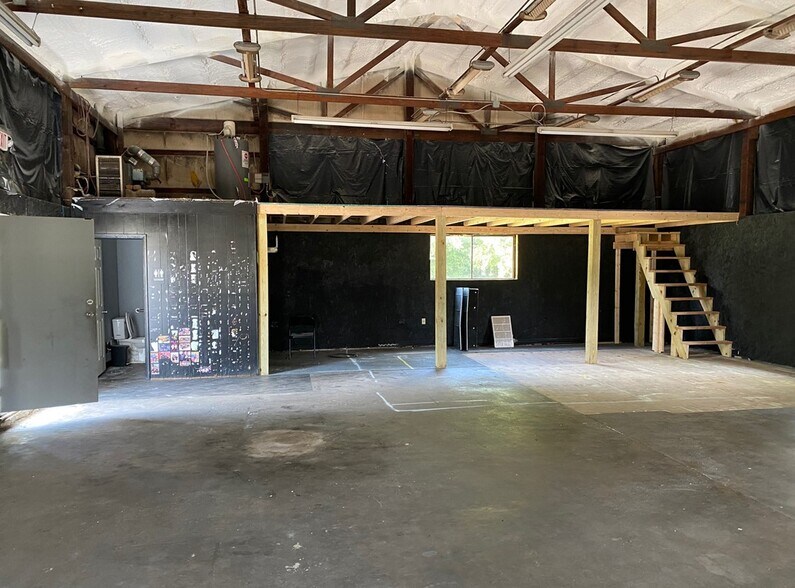 More Photos Of 209 E Taft Ave, Sapulpa Auto Repair For Lease