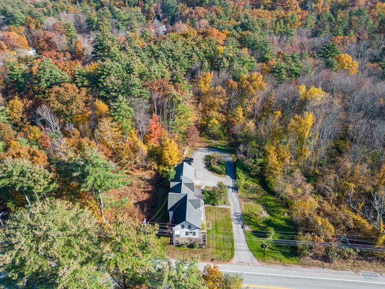 More Photos Of 267 Londonderry Tpke, Hooksett Warehouse For Sale