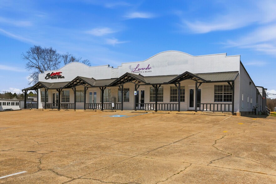 More Photos Of 148 Weisenberger Rd, Madison Flex For Lease