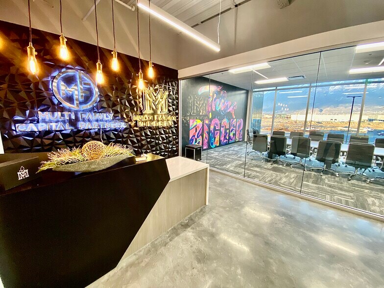 More Photos Of 1064 S North County Blvd, Pleasant Grove Office For Lease