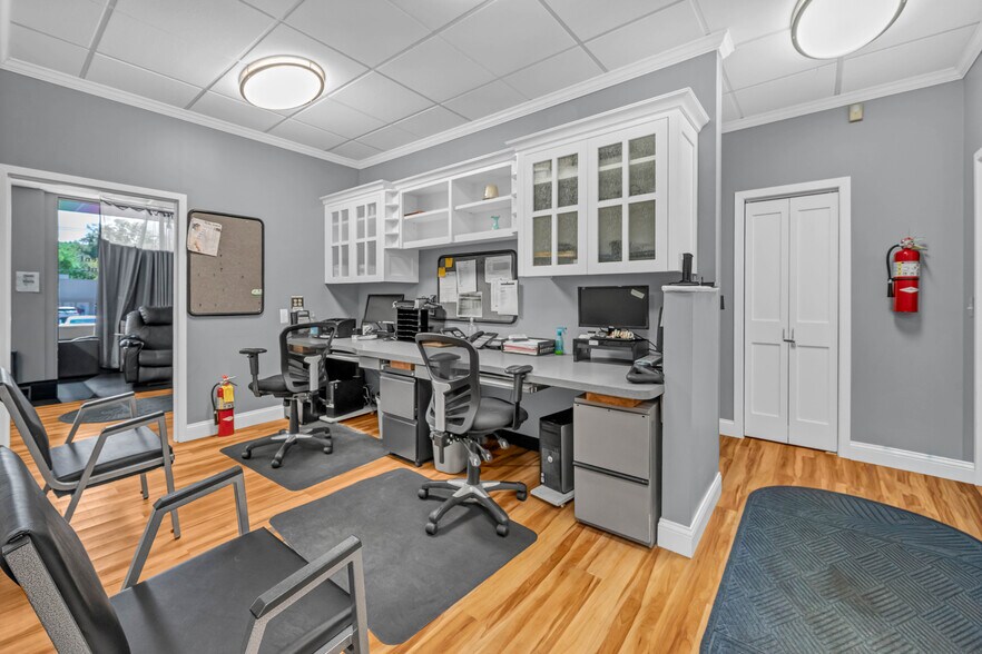 More Photos Of 132 Federal Rd, Danbury Storefront For Lease