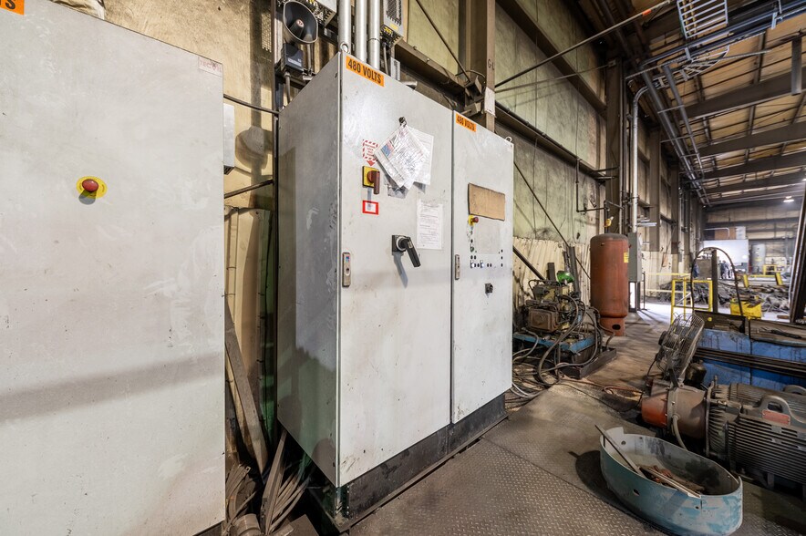 More Photos Of 714 Braddock View Dr, Mount Braddock Warehouse For Lease